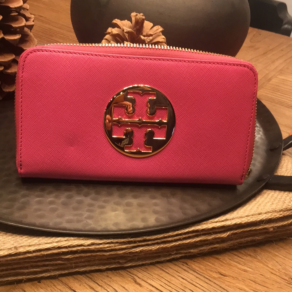 Tory Burch wallet